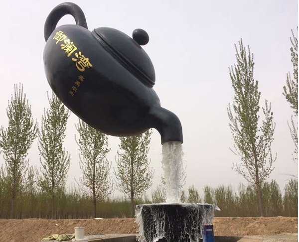 景觀雕塑定制，天壺雕塑，流水茶壺雕塑